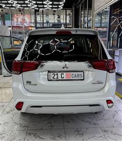 ميتسوبيشي اوتلاندر